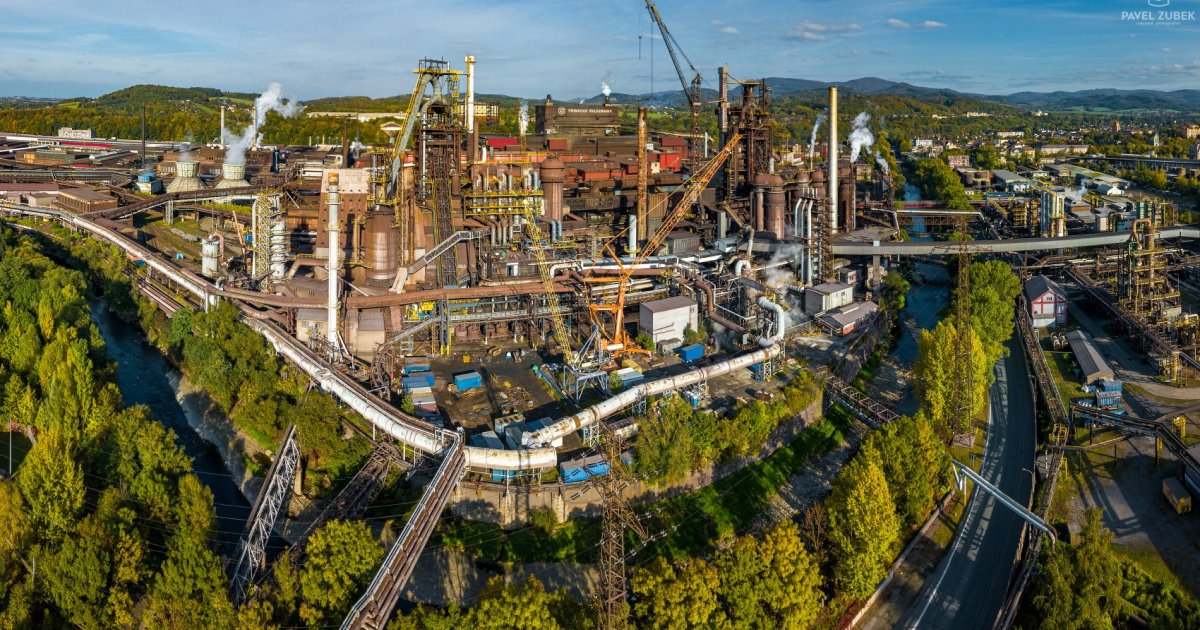 Şirket, 2030'a kadar emisyonları %55 azaltmayı planlıyor. Yeşil projelere yapılan yatırımların toplam değeri 1.7 milyar dolardan fazla olduğu tahmin ediliyor