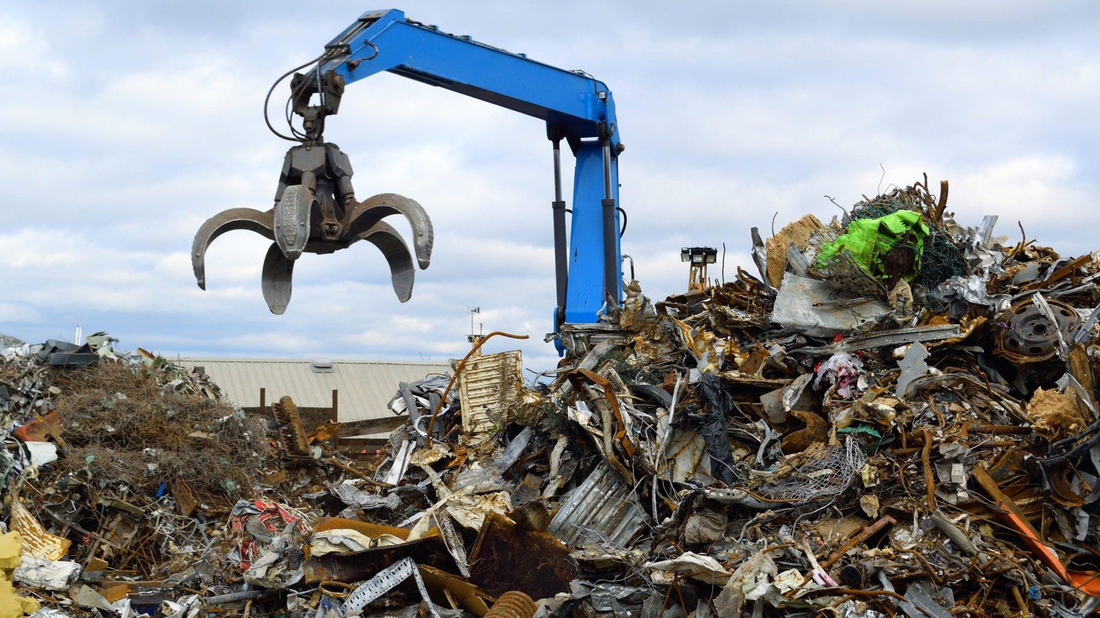 İthalat geriledi, yerli hurda demir fiyatı arttı