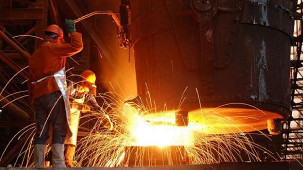 Üretim yavaşladı; ufukta daralma var