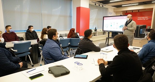 Coşkunöz Eğitim Vakfı,  Katmanlı Üretim Eğitim ve Deneyim Merkezi KÜME'yi Faaliyete Geçirdi