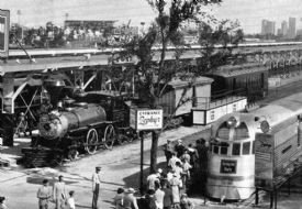 Mumbai ilk yerel paslanmaz çelik trenine kavuşuyor