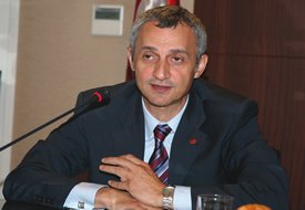 Değerli TL, İhracatcıyı Zorluyor Çinli, Hindistanlı İşçiye İstihdam Sağlıyor