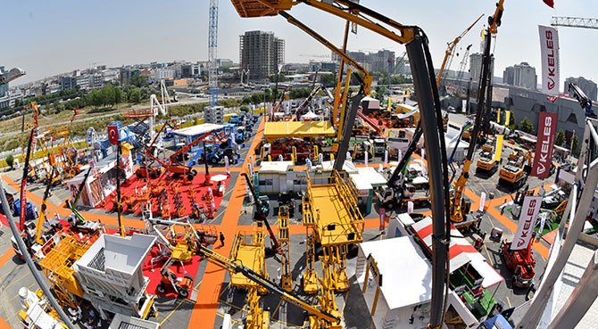 İnşaat, Madencilik, Doğaltaş ve Tünelcilik Sektörlerini Tek Bir Çatı Altında Toplayan ANKOMAK 2016 Fuarı Açıldı