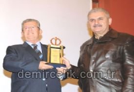 Hataylı Demir Çelikçilere bakanlar ödül verdi