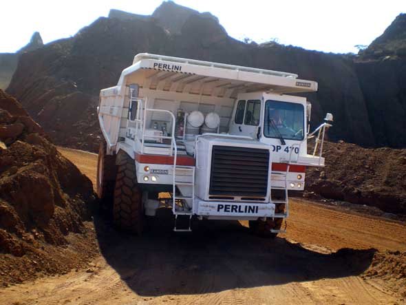 Allison tam otomatik şanzımanlı yeni RandonPerlini kamyonlar, Brezilya’ya teslim edildi.