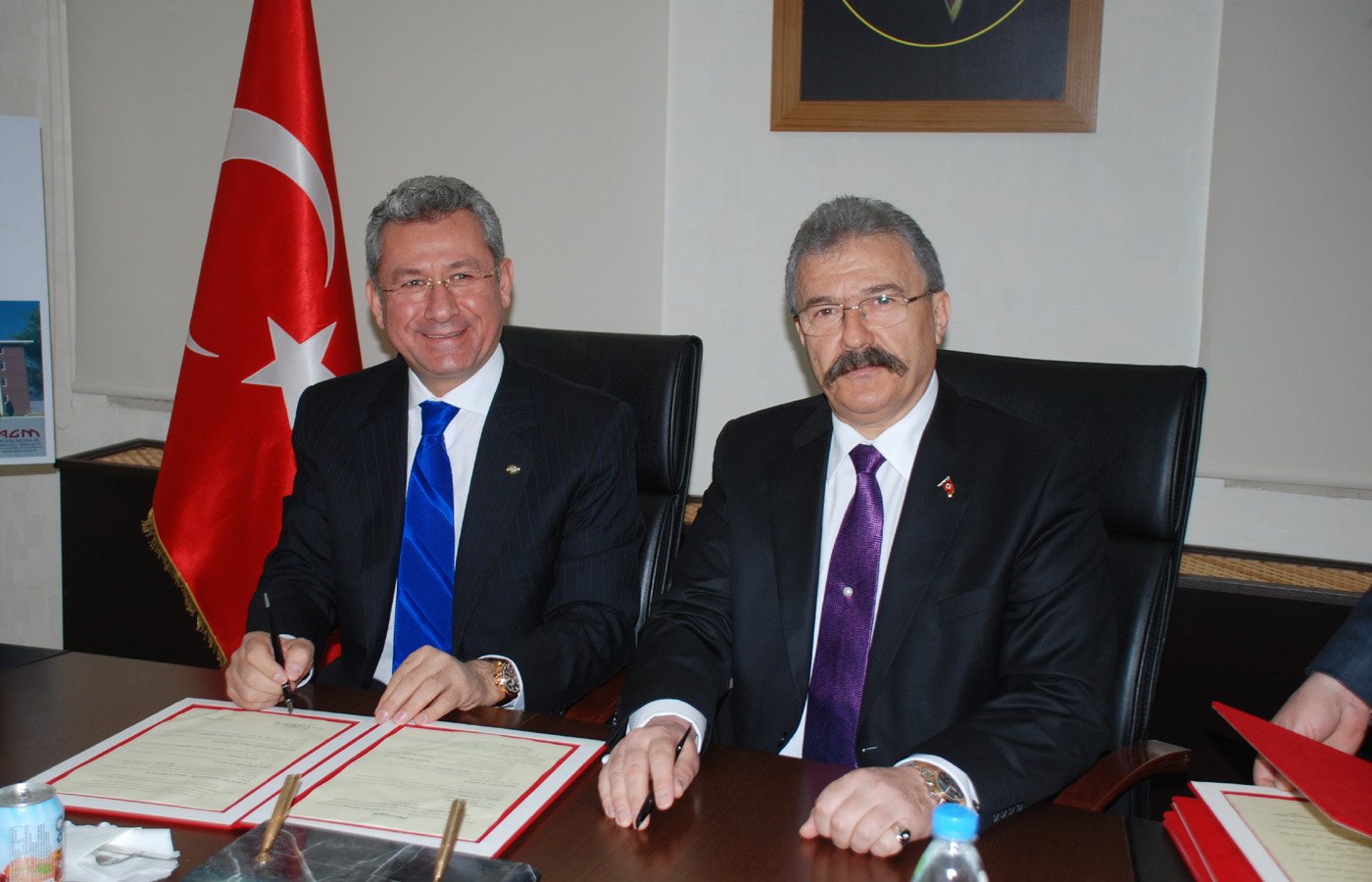 Tosyalı  Holding Osmaniyeye   Spor  Salonu  Ve  Lisesi  İçin  Protokol  İmzaladı.