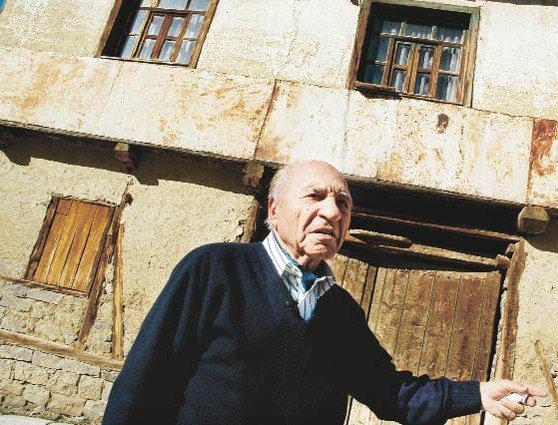 Asım KOCABIYIK'dan Doğduğu Tazlar Köyüne 2.3 Milyon Yardım