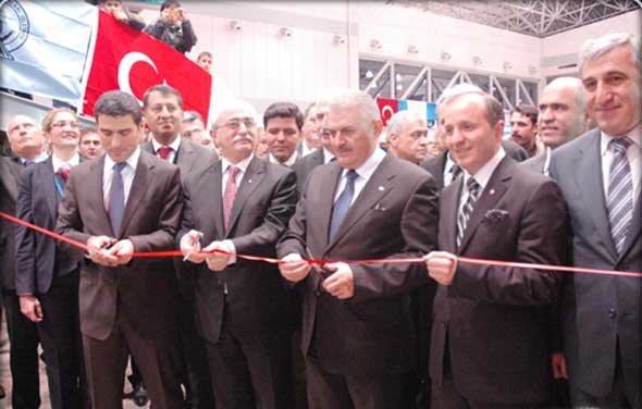 Ulaştırma, Denizcilik ve Haberleşme Bakanı Yıldırım, Kocaeli'de