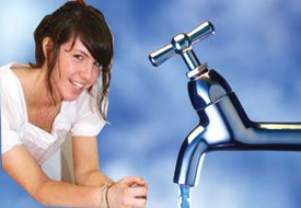 Hannah Eastwood adlı genç mucit sayesinde musluk suyu arındırılarak çelik endüstrisinde kullanılabilecek