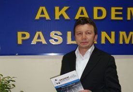 Sınırları Olmayan Bir Pazarın Akademisiyiz