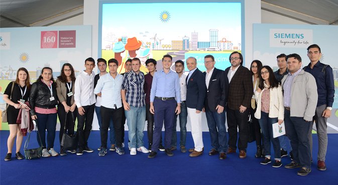 Siemens Türkiye CEO'su Hüseyin Gelis Üniversite Öğrencileriyle Siemens Kariyer Şenliği'nde Buluştu