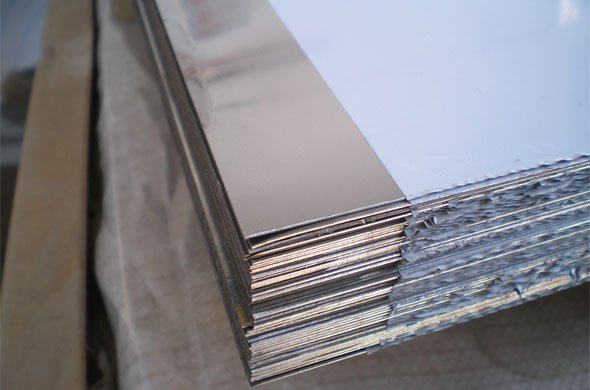 Avrupalı paslanmaz çelik üreticileri Mayıs 2012 için alaşım sürşarjını kesiyor