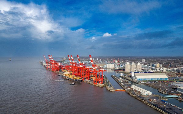 Peel Ports’tan 100 milyon £’luk hamle: İngiltere’nin çelik ve metal tedarik zinciri büyütülüyor