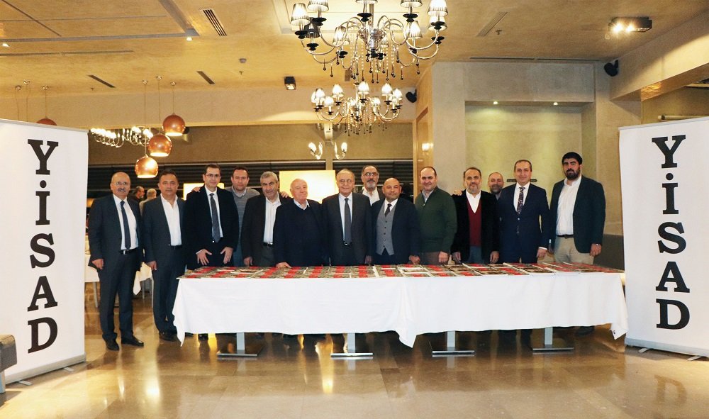 YİSAD üyeleri iftar yemeğinde bir araya geldi