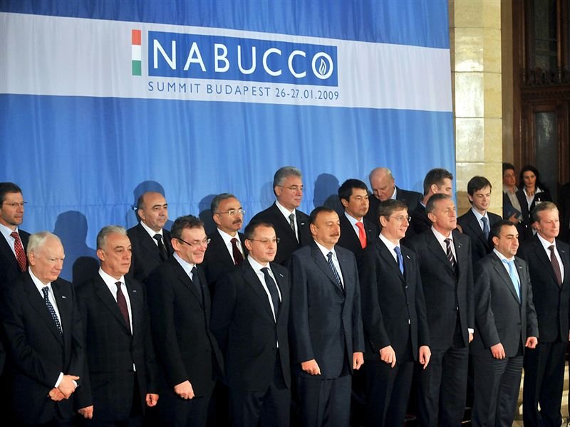 Türkiye üzerinden Avrupa'ya taşıyacak Nabucco Boru Hattı En Erken 2018 Faliyete Geçer.