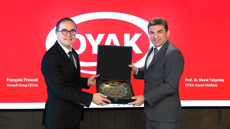 OYAK Genel Müdürü Yalçıntaş, Renault Group CEO'su Provost ile bir araya geldi