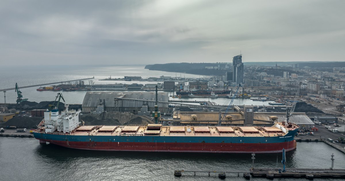 Gdynia Geçici Demir Cevheri Transferini 2023'te %33.3 Artırdı