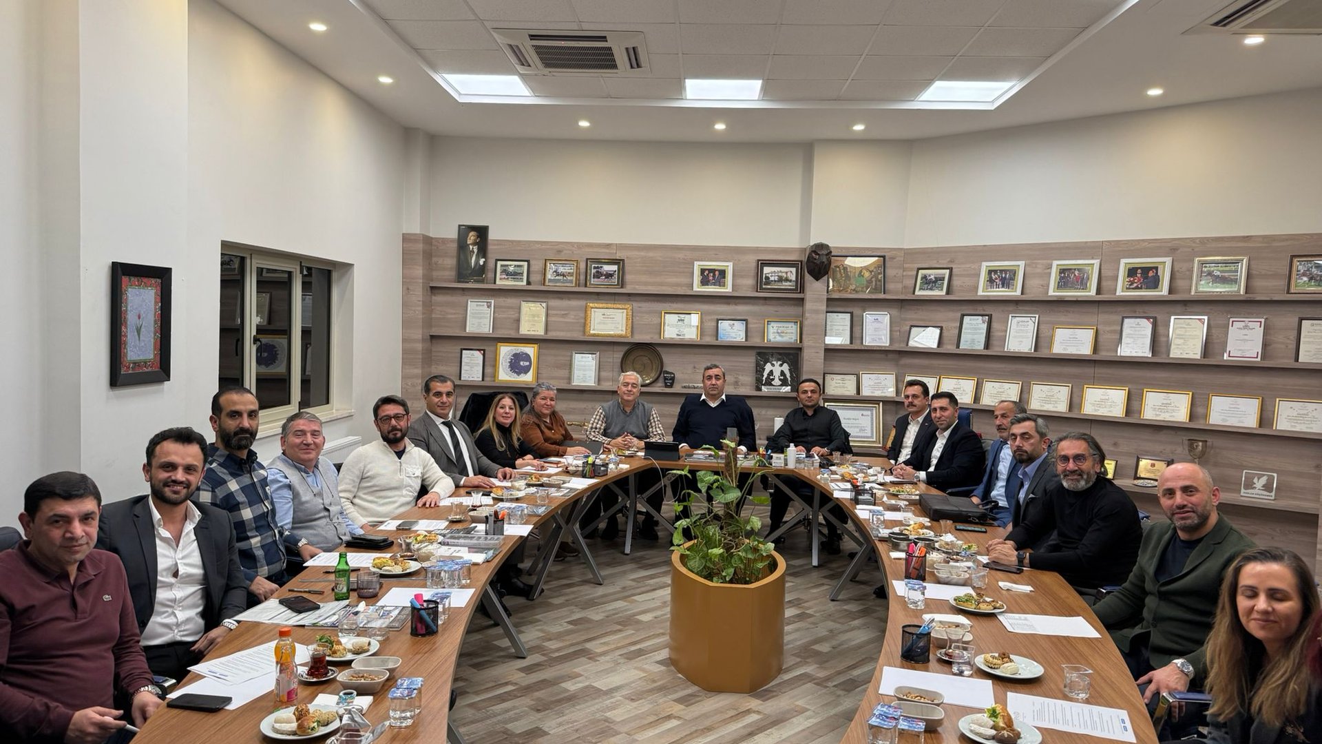 PASİD 7. Yönetim Kurulu toplantısı gerçekleştirildi:  Anti-damping vergisinin sektörün  geleceğine etkisi değerlendirildi 