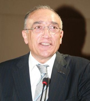 Bu kurla 500 milyar dolar ihracat mümkün değil.