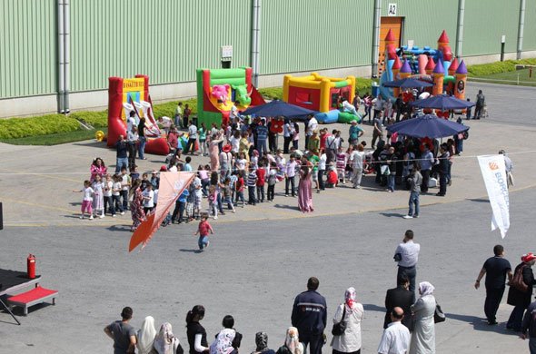 BORÇELİK’TE ŞENLİK COŞKUSU