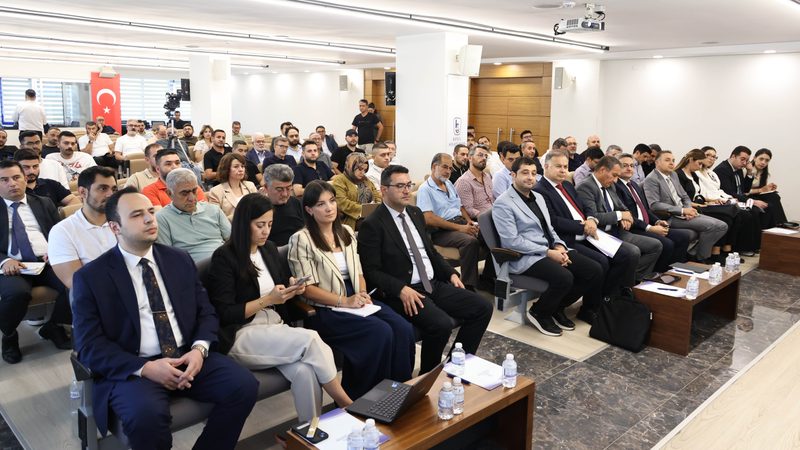 SANAYİCİLERİN İTHALAT GÜNDEMİ KSO’DA MASAYA YATIRILDI