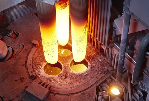 Elektrikli Çelik Üretiminde Yeni Evrim! Active Power Feeder, Siegen'deki BGH Edelstahl tesisinde uygulanacak!