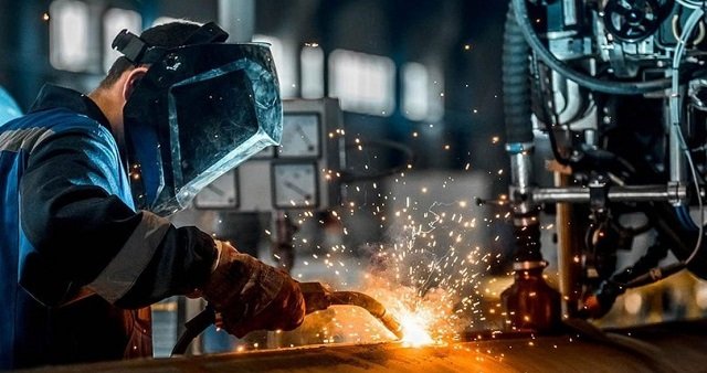 İmalat sanayi 2020'nin dördüncü çeyreğinde yüzde 10,5 büyüdü
