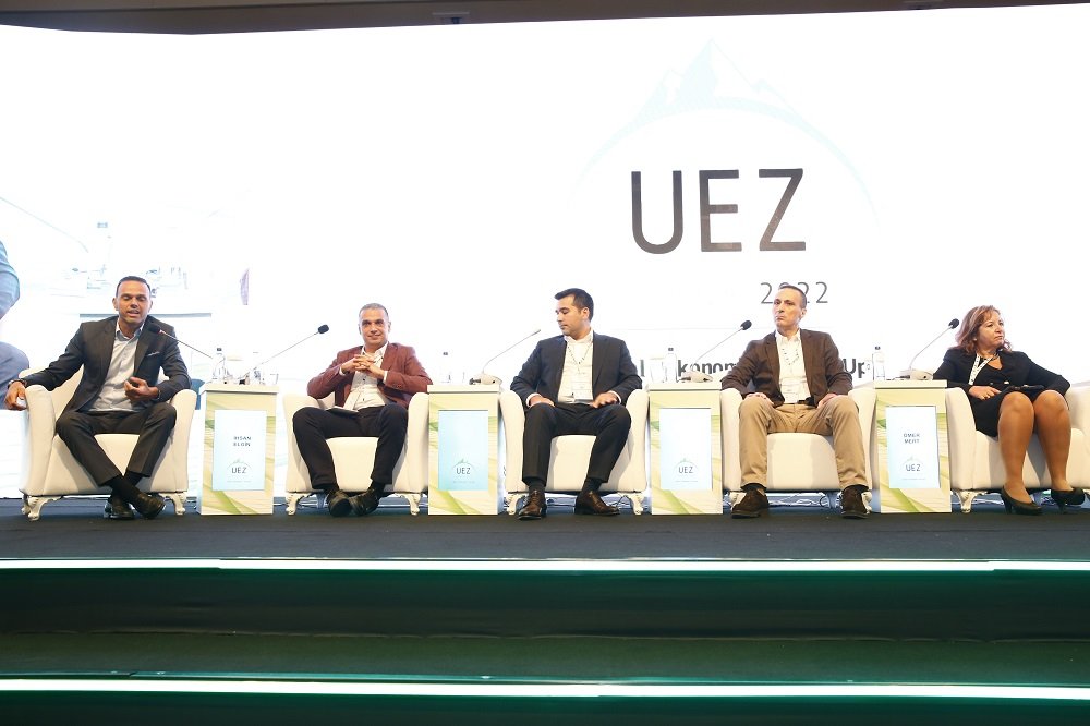 UEZ 2022'de Türkiye'nin ekonomideki yeni yol haritası konuşuldu 