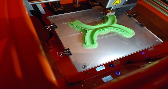 BORÇELİK'E "EN BAŞARILI GÖNÜLLÜLÜK PROJESİ"ÖDÜLÜ