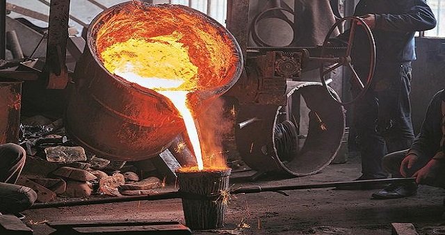 Türkiye'nin ham çelik üretimi şubatta da geriledi