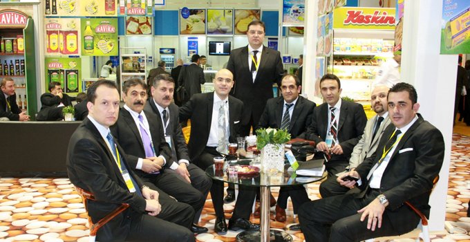 Antalya'dan bir çok bağlantıyla döndü