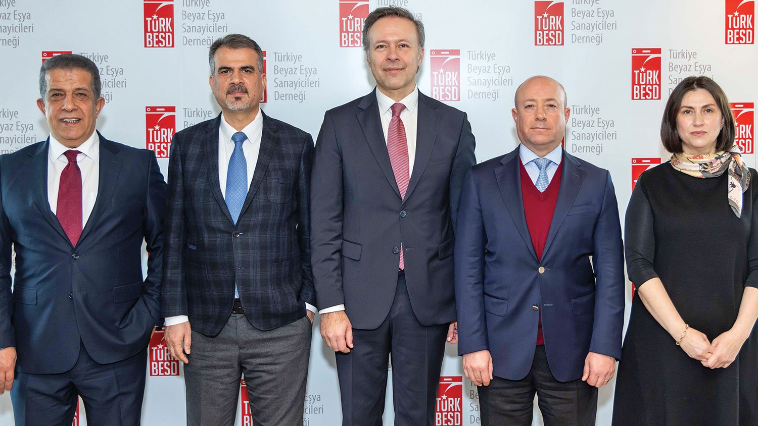 TÜRKBESD 2025 yılı ilk yarı verilerini açıkladı: İhracattan sonra iç satışlar da düşüşte