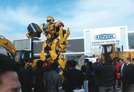 Çin’deki sanayi fuarına Türk işadamlarından çıkarma