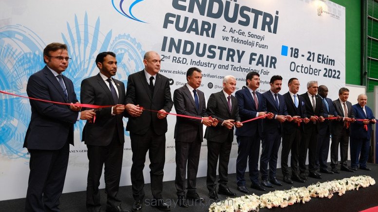 Savunma sanayi, makine ve havacılık sektörünün parlayan yıldızı Eskişehir Endüstri Fuarı açıldı