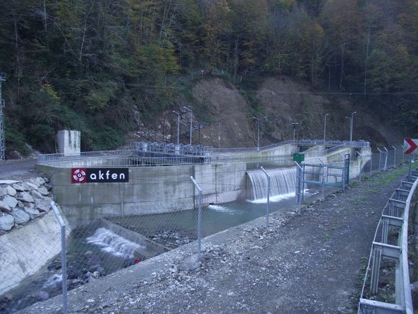 Akfen HES’in Trabzon Köprübaşı mevkiindeki Yağmur HES projesi üretime başladı