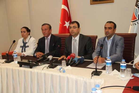 AĞAOĞLU DİYARBAKIR ZİYARETİNDE YATIRIM FIRSATLARINI YERİNDE İNCELEDİ