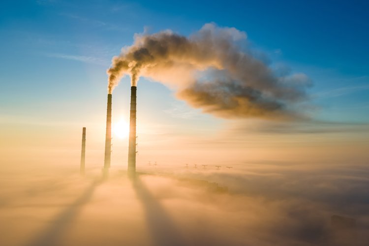 İHRACATÇI ŞİRKETLERE SINIRDA KARBON UYGULAMASI BAŞLADI