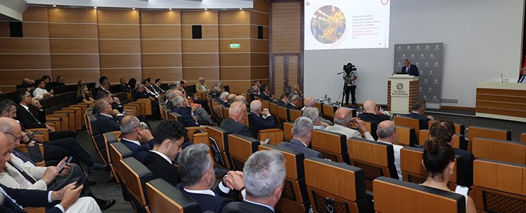 İSO Temmuz Ayı Meclis Toplantısı’nda Konuşan Bahçıvan :  “Kârlılığın Aşındığı Bir Ortamda Şirketlerin Finansal Dayanıklılığı Zayıflıyor”